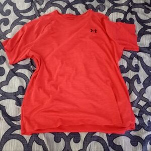 🕊UNDER ARMOUR mens Tshirt🕊